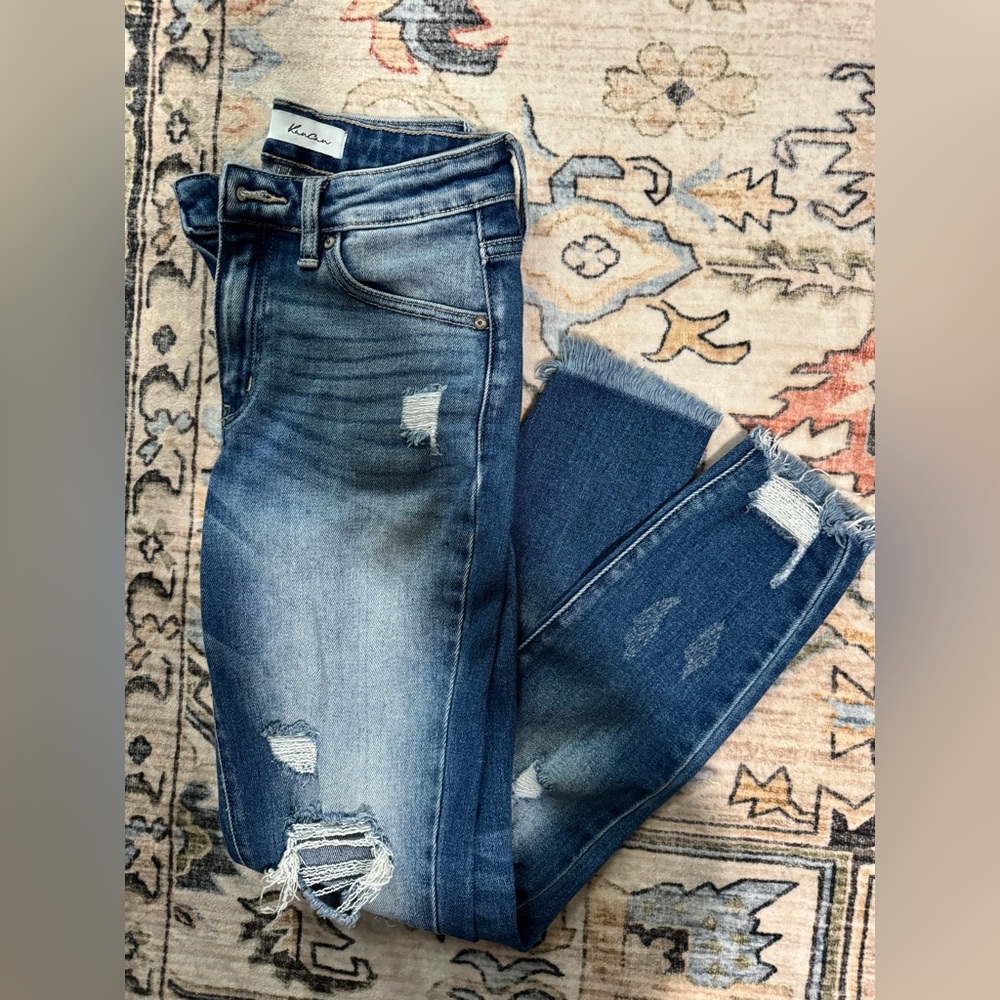 KanCan Blue Distressed Ankle Jeans